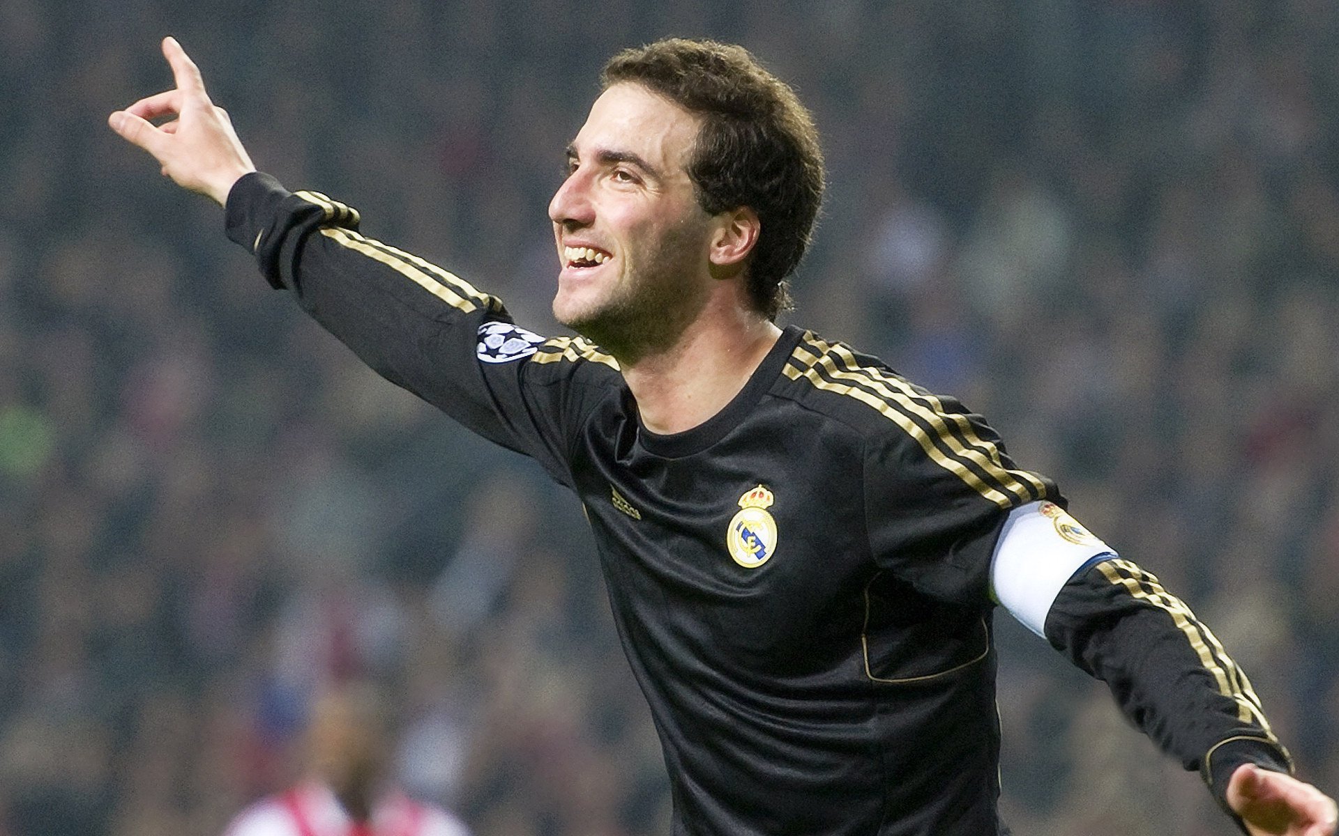 切尔西2-2平卡拉巴赫,欧冠失利引发球队关注,切尔西卡拉宝球衣