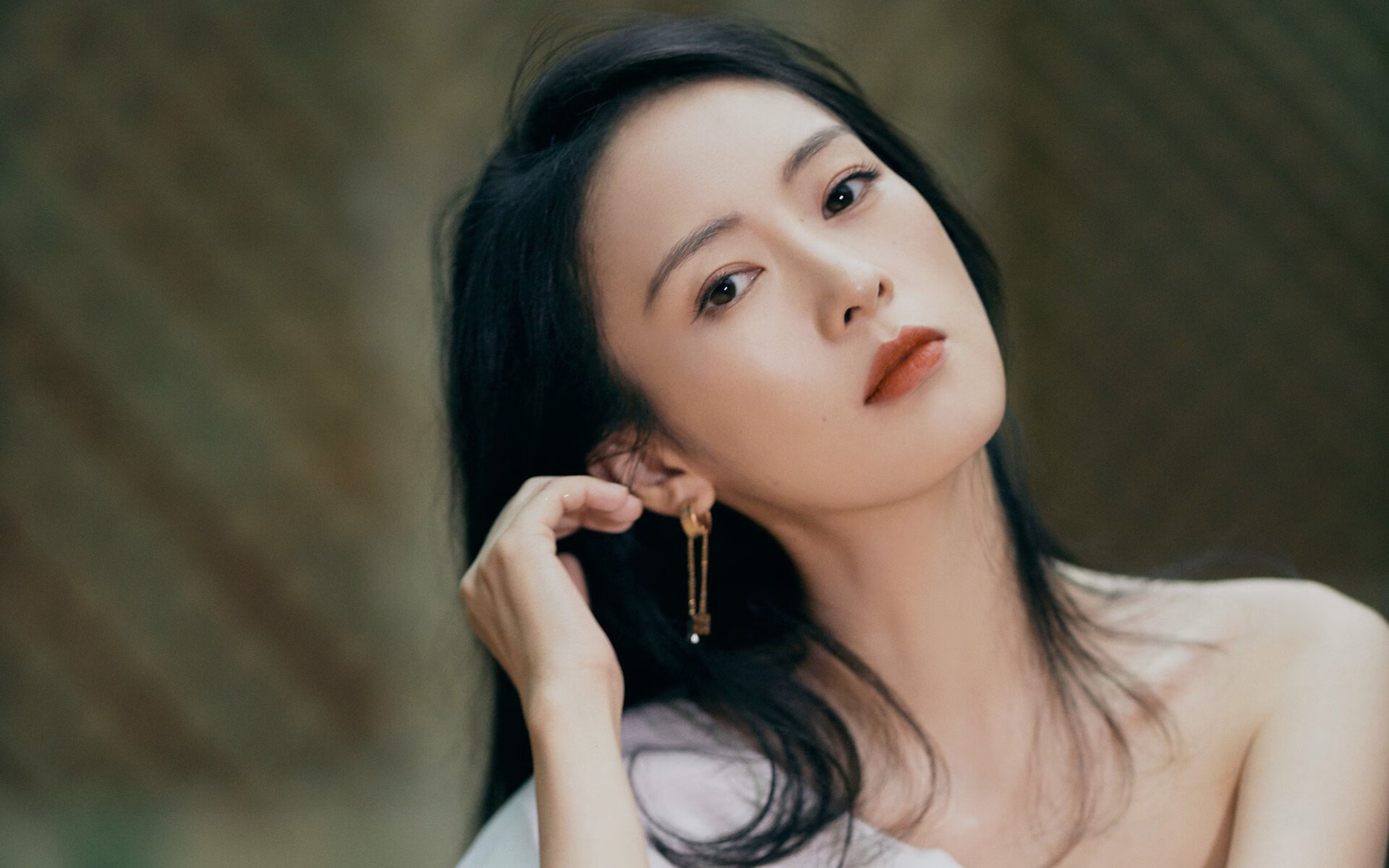 边路控球能力是否成为现代后卫首要素养指标，足球边路防守战术